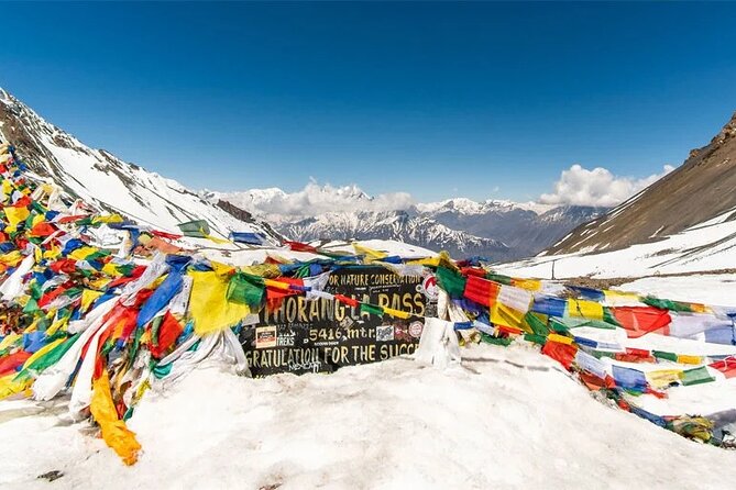 12 days Annapurna Circuit Trek - Day 4: Upper Pisang to Manang