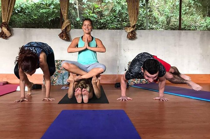 5 Days Hiking, Tour, Meditation and Yoga Retreat in Kathmandu, Nepal - Meals, accommodation, and the $586.67 price