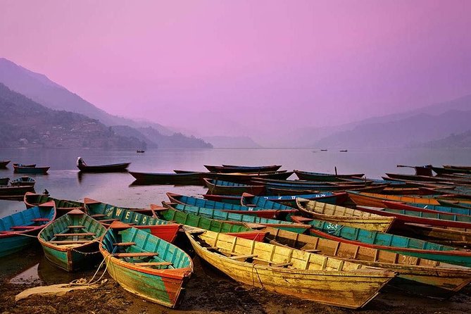 8 Days Tour in Nepal - Kathmandu, Chitwan & Pokhara (3 & 4 Star) - The long return to Kathmandu