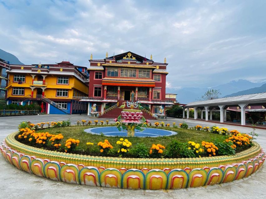 Afternoon Tibetan cultural tour - Listening to afternoon prayers at the monastery