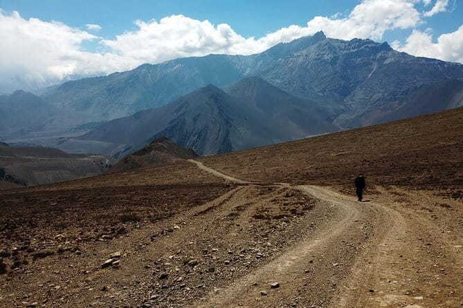 Annapurna Circuit Trek - Syange to Dharapani, Where Walking Begins