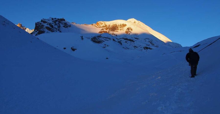 Annapurna Circuit Trekking 13 Days - Day 2: Jagat to Dharapani beside the Marshyangdi
