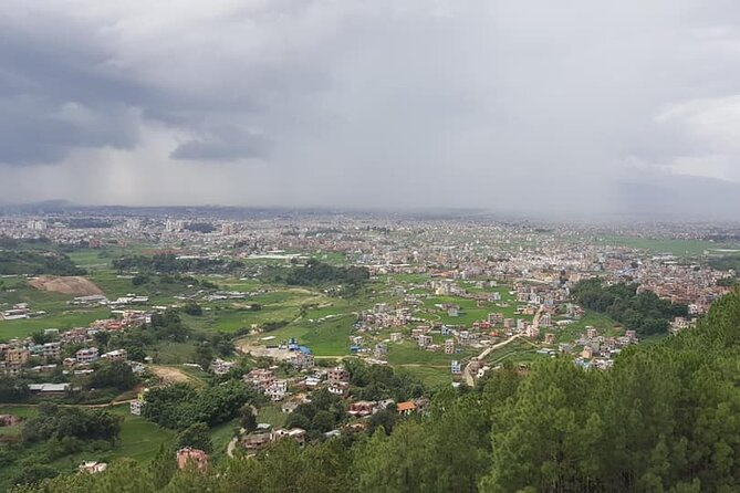 Best Nepal Tour: Kathmandu Pokhara Chitwan Tour - Pokhara brings lakes, caves, and mountain air