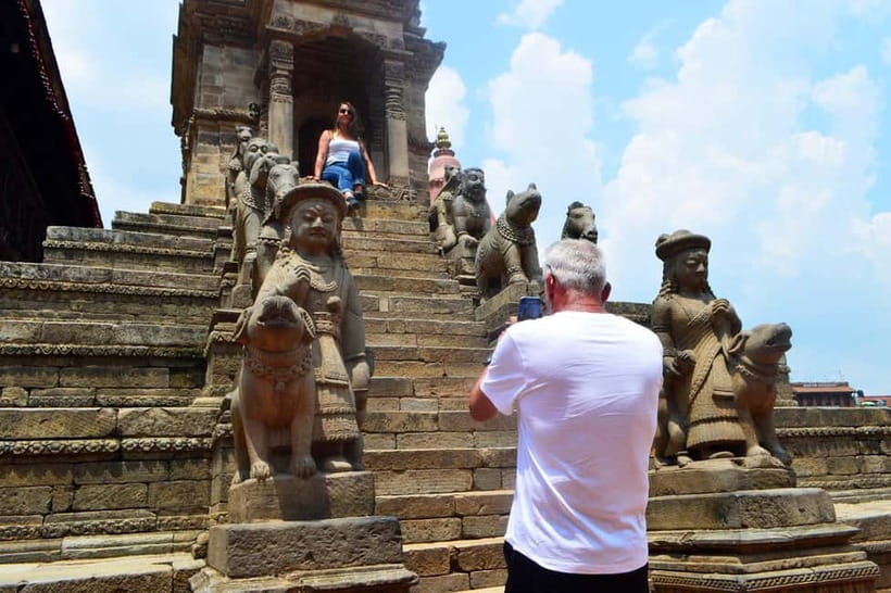 Bhaktapur Durbar Square 4-Hour Tour - Taumadhi Square and the five levels of Nyatapola