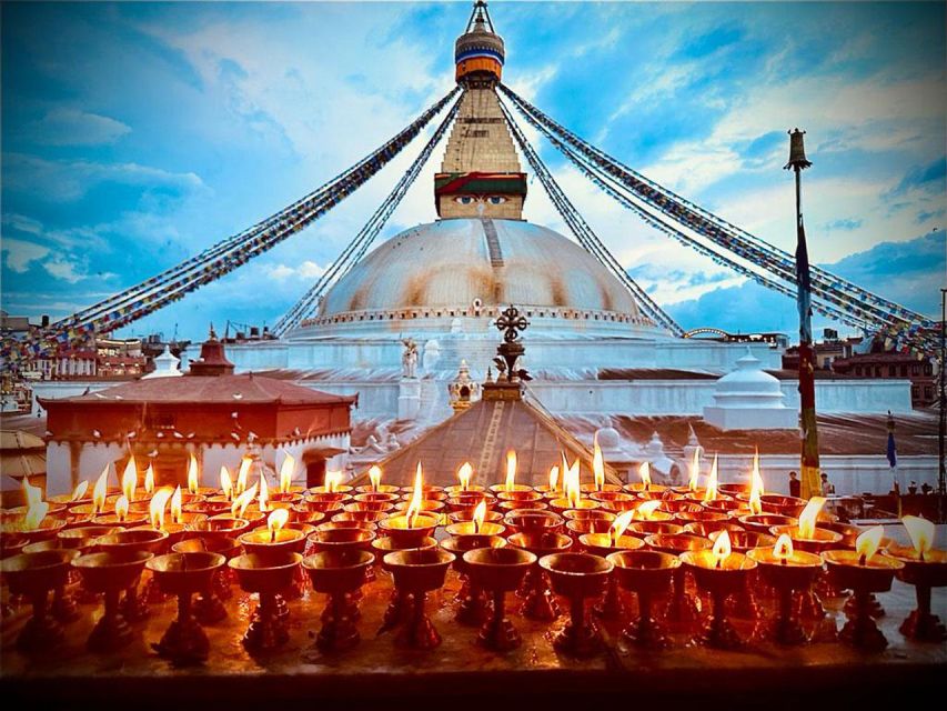 Bhaktapur Durbar Square and Boudhanath Stupa - Two great Kathmandu Valley sights, one short outing
