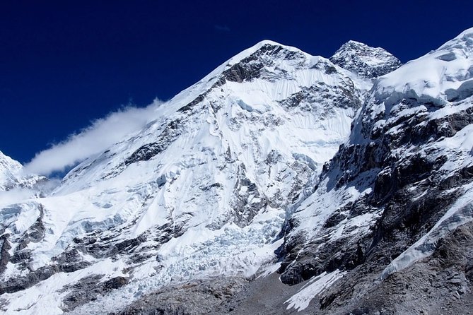 Bhutan Tour- 4 DAYS 3 NIGHTS - Day 4: An early airport run and a scenic return flight