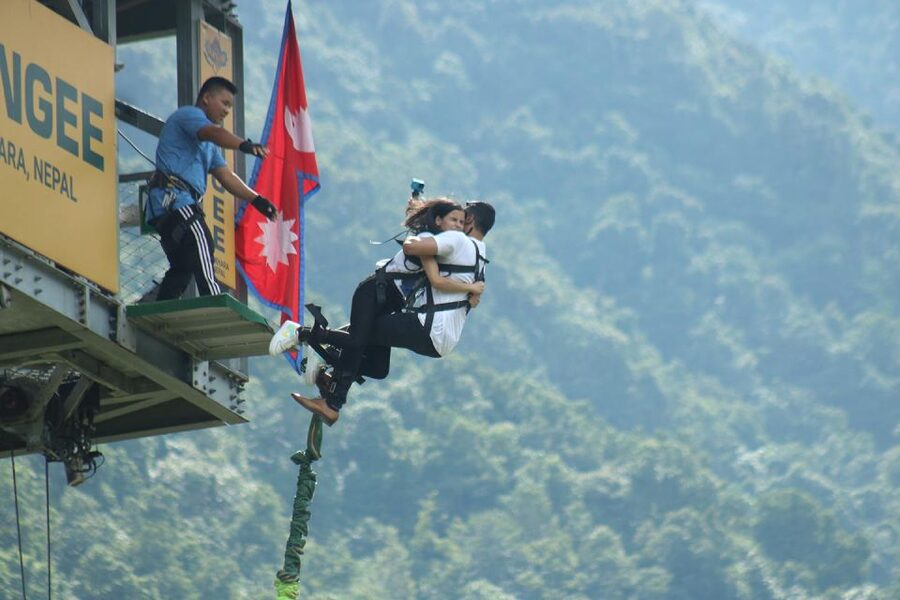 Double Dare: Tandem Bungee Adventure - The three-hour schedule and what it means