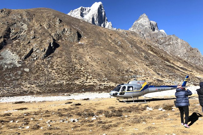 Everest Base Camp Helicopter Tour with Stop at Everest View Hotel - An hour at Hotel Everest View