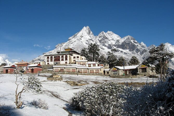 Everest Base Camp trek with Helicopter return 9 days - Day 7: Toward the Khumbu Glacier