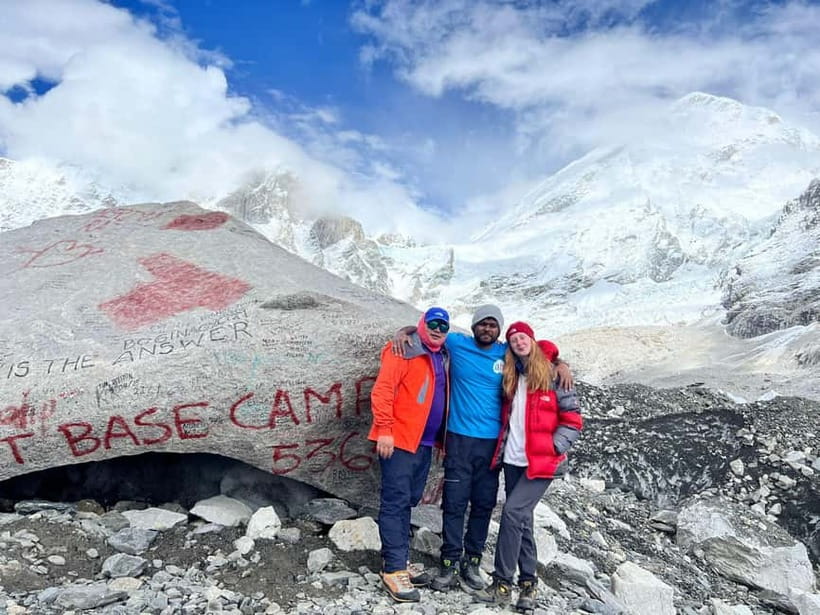 From Kathmandu: 12-Day Everest Base Camp Guided Trekking - Lukla to Phakding: the quick start at 2,860 meters