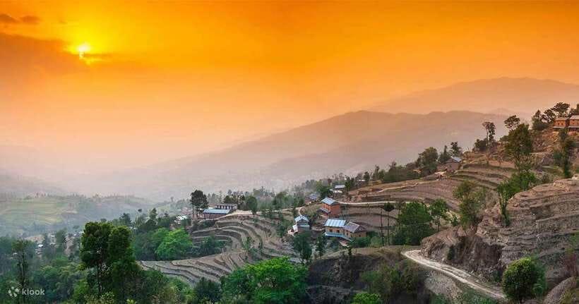 From Kathmandu: 3-Day Chisapani-Nagarkot Trek & Bhaktapur - What the guide and transport add