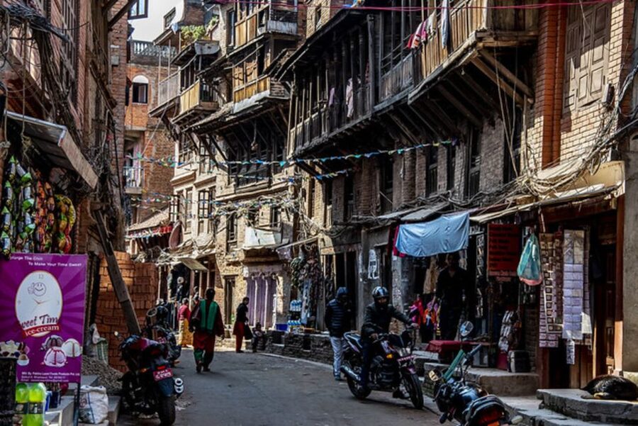 From Kathmandu: Half-Day Guided Tour of Bhaktapur - Why Bhaktapur makes a better half-day escape