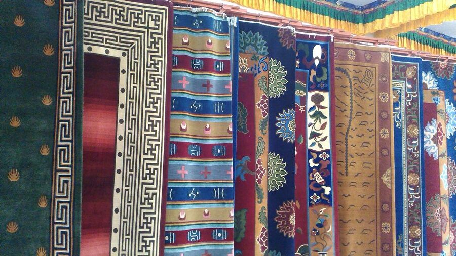 Full Day Tibetan Cultural Tour - Tibetan medicine and the doctor’s consultation