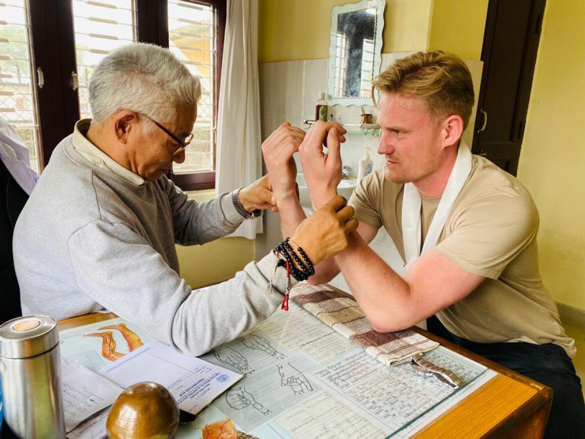 Half day Tibetan cultural tour - Tibetan lunch: momos, thenthuk, and gluten-free choices
