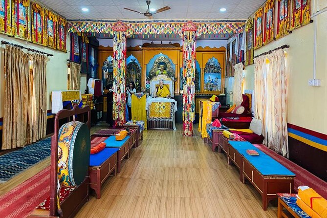 Half Day Tibetan Cultural tour Pokhara - Seeing Tibetan refugee history through photographs