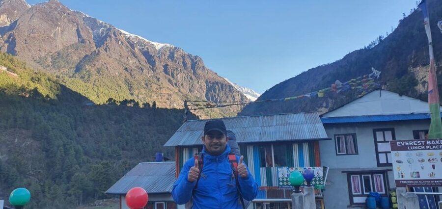 Kathmandu: 14-Day Everest Base Camp with Kala Patthar Trek - Kathmandu, Lukla, and the walk to Phakding