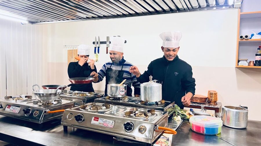Kathmandu: About 3-hour Cooking Class Experience near Thamel - Who will enjoy this most