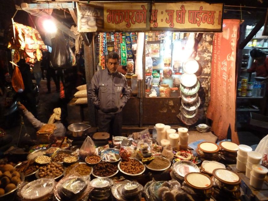 Kathmandu at Sunset: Explore the City on Rickshaw - Rolling through Thamel’s backstreets