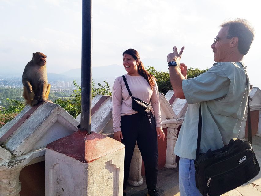 Kathmandu: Chandragiri Cable Car and Monkey Temple Tour - Bhaleshwor Mahadev Temple and the included momos