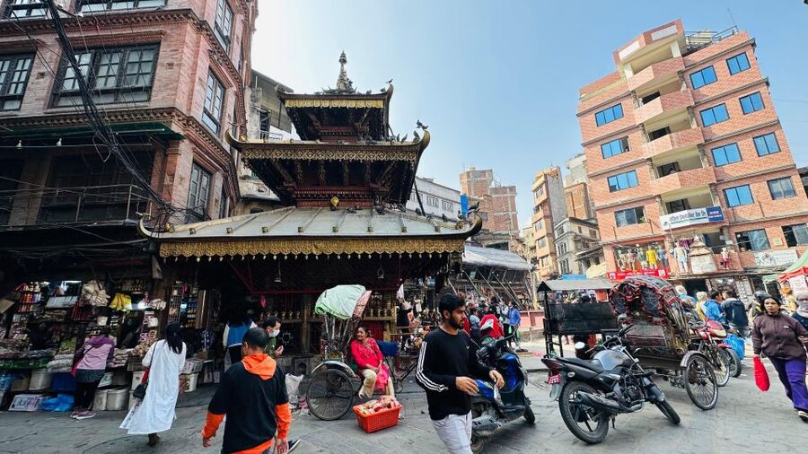 Kathmandu Heritage Walk | Heritage Walk of Kathmandu - Akash Bhairab Temple and the religious center at Indrachowk