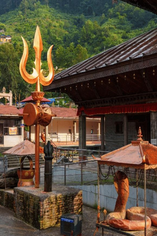 Kathmandu: Nagarkot, Bhaktapur, Doleswor & Sanga Statue Tour - Should you book the Nagarkot and Bhaktapur tour?