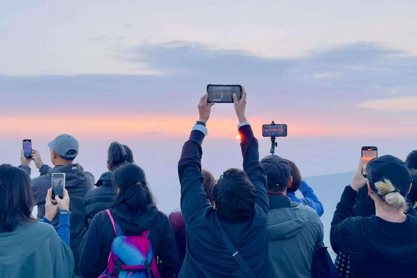 Kathmandu: Nagarkot Sunrise & Hike with Lunch -Private/Group - The three-hour walk from Nagarkot to Changu Narayan