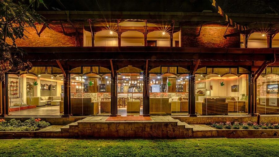 Kathmandu: Nepalese Cuisine dinner with traditional dance - Key things to know before booking