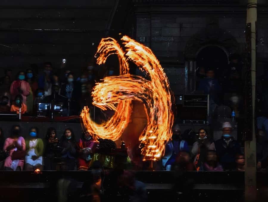 Kathmandu: Pashupatinath Aarati & Cremation Evening Tour - The evening begins with a private ride
