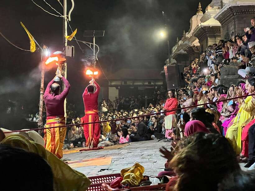 Kathmandu: Pashupatinath Evening Aarati Tour Private/Group - Cremation activity and respectful viewing