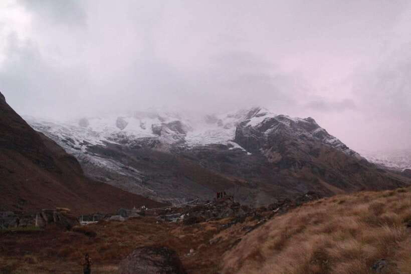 Kathmandu/Pokhara: Annapurna Circuit Trek 10 days - Day 2: Dharapani to Chame through changing forest
