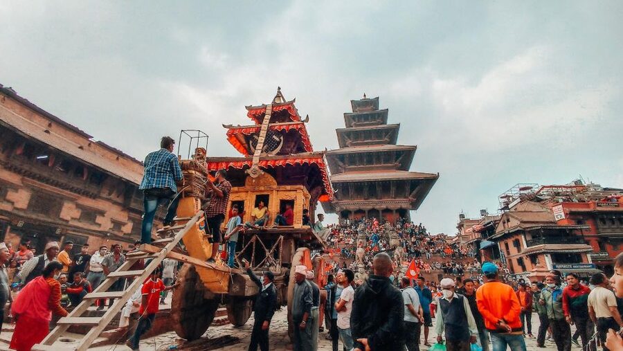 Kathmandu: Private Bhaktapur and Patan Sightseeing Tour - The drive from Patan to Bhaktapur
