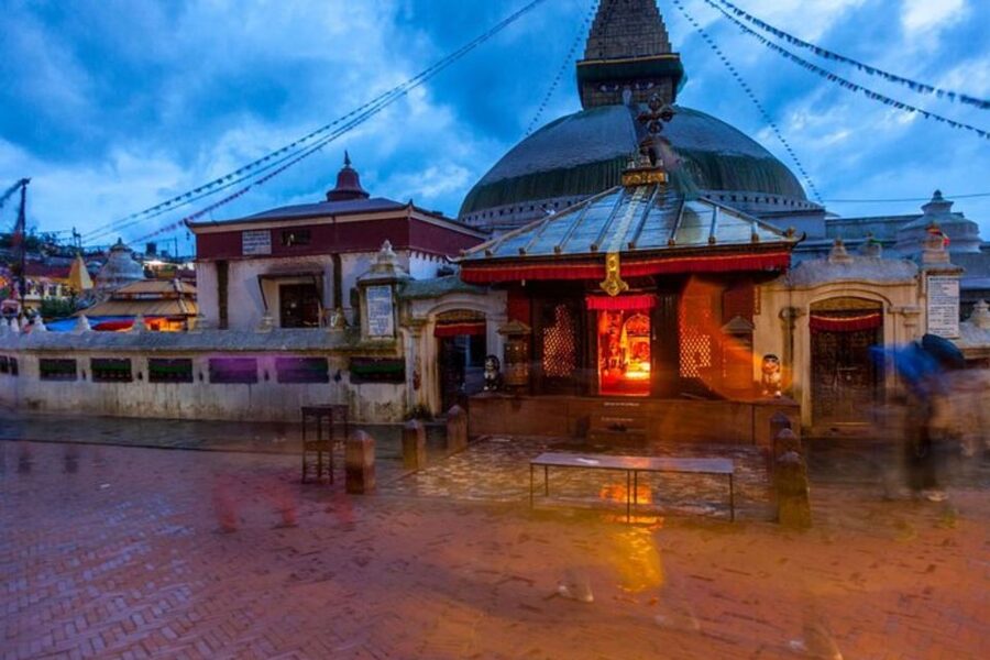 Kathmandu: Private custom tour with a local guide - Languages, group size, and guide fit