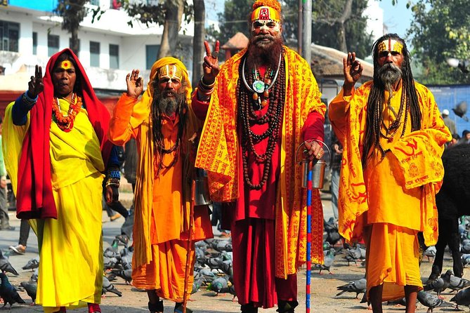 Kathmandu Spiritual Sites: Bodhnath & Pashupatinath Tour - The 15-minute walk between two sacred worlds
