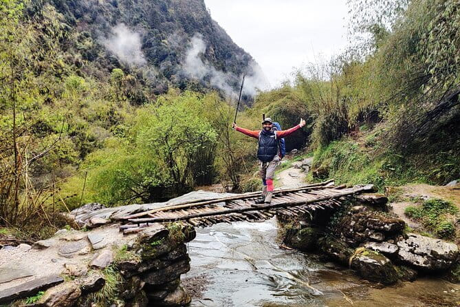 Kathmandu to Annapurna Base Camp (ABC) 5-Day Trek - Day two: Sinuwa through forest to Deurali