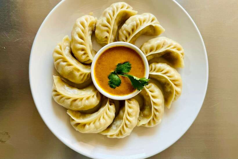 Kathmandu: Traditional Momo Making Class & Pickup - The market stop and choosing ingredients