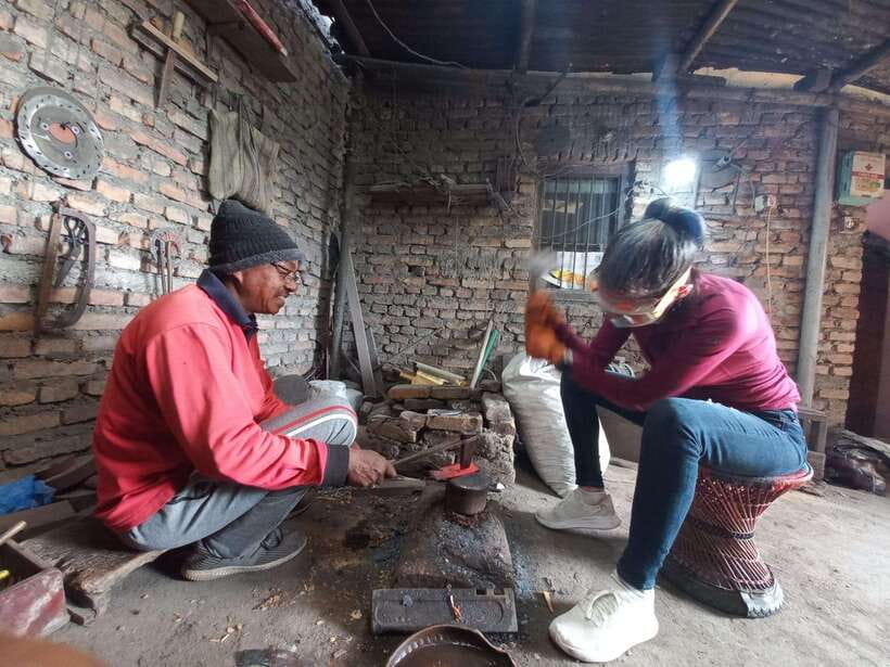 Knife Khukuri Making Workshop - Practical details that make the day easier