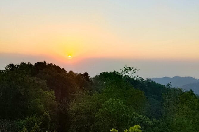 Nagarkot Sunrise View & Day Hiking with Lunch - Private/Group - Why Nagarkot makes a good morning escape from Kathmandu