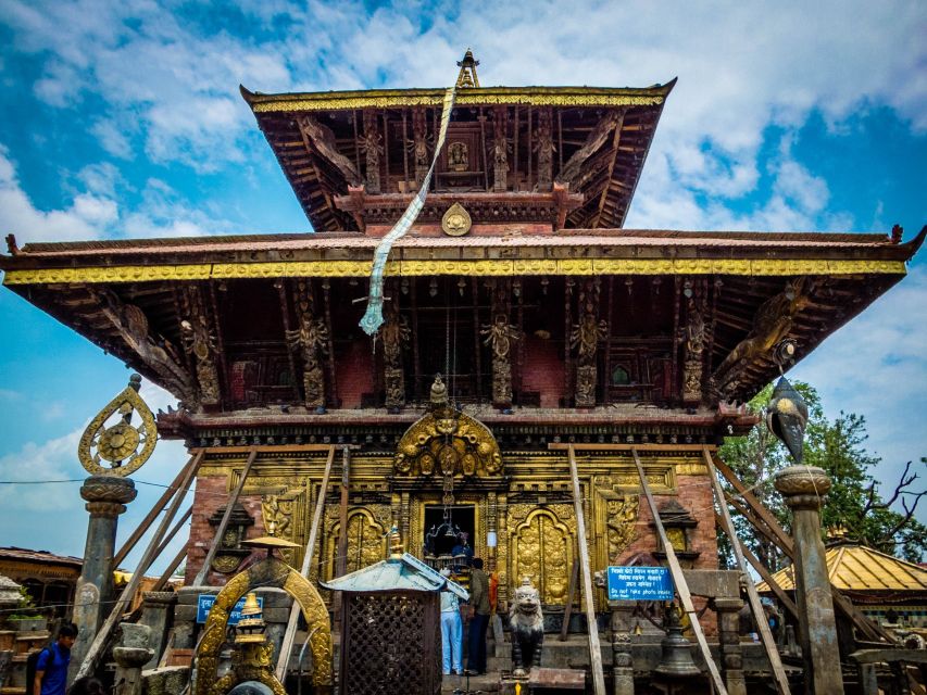 Nagarkot Sunrise With Trip To Changu Narayan and Bhaktapur - Lunch and shopping are useful, but not included