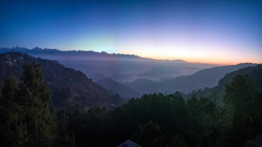 Panoramic Day Hike from Nagarkot to Changunarayan with Lunch - Reaching the 5th-century Changunarayan Temple