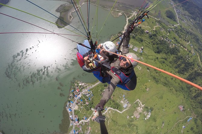 Paragliding - The wait at Toripani