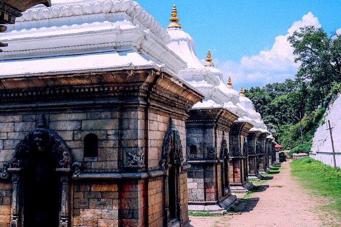 Pashupatinath Temple, Hindu Crematorium and Aarati in-depth Tour - Why Pashupatinath makes a powerful afternoon visit