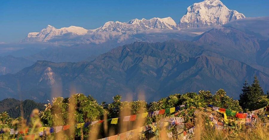 Pokhara: 3-Day Ghorepani and Poon Hill Trek - Tea houses, meals, and what the price covers