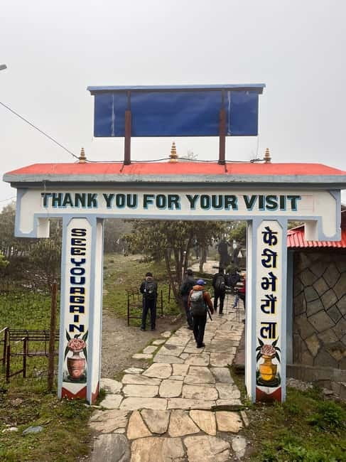Pokhara: 4-Day Beautiful Ghorepani Poon Hill & Ghandruk Trek - Day 3: Poon Hill sunrise, then the ridge to Tadapani