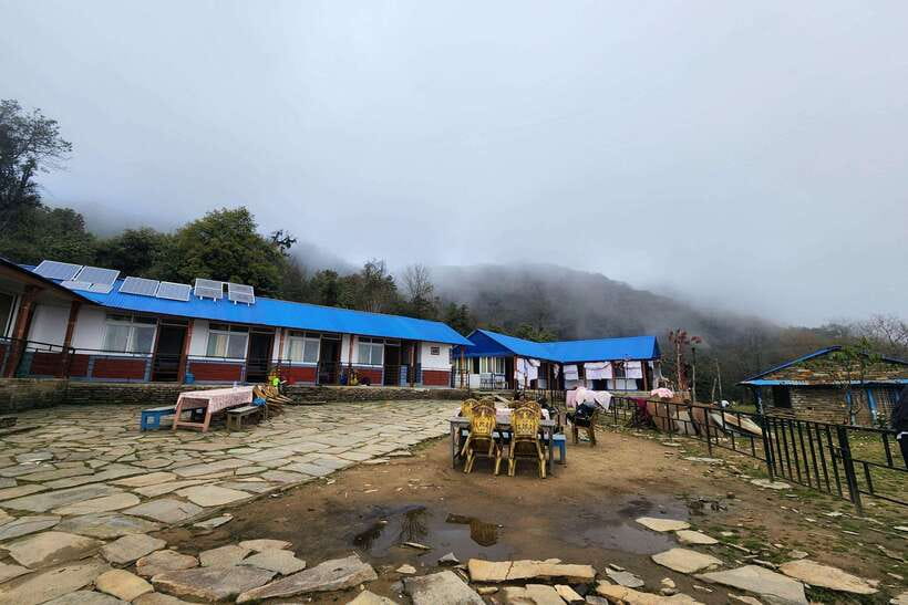 Pokhara: 4-Day Mardi Himal Trek - Day 3: Sunrise above High Camp