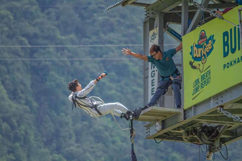 Pokhara: Bungee Jumping Experience Near Annapurna - The moment at the edge