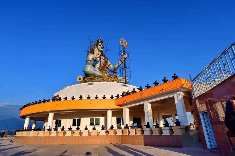 Pokhara: City Sightseeing Group Bus Tour - White walls and wide views at the World Peace Pagoda