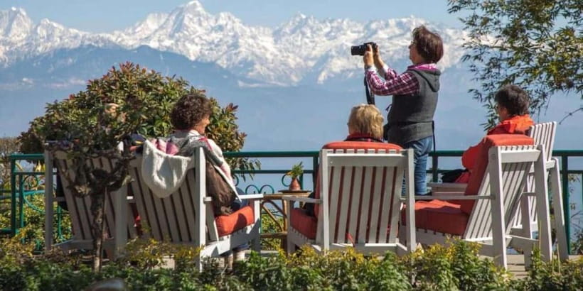 Pokhara: Day Hiking to Australian Base Camp with Lunch - Walking on toward Dhampus