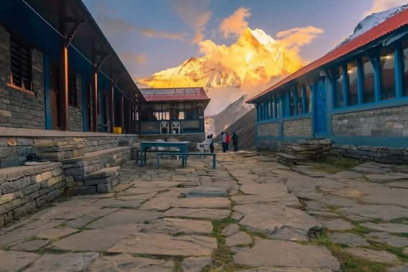 Pokhara: Poon Hill Trek - Guide and porter support on the trail