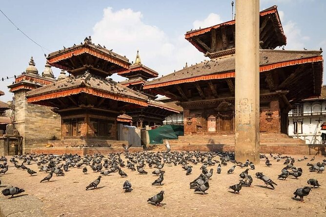 Private Tour of 4 UNESCO Heritage Sites in Kathmandu by Car - Swayambhunath, 90 minutes at the Monkey Temple