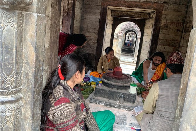 Private tour of Major highlights of Kathmandu top rated places - Pashupatinath and the realities of Hindu worship